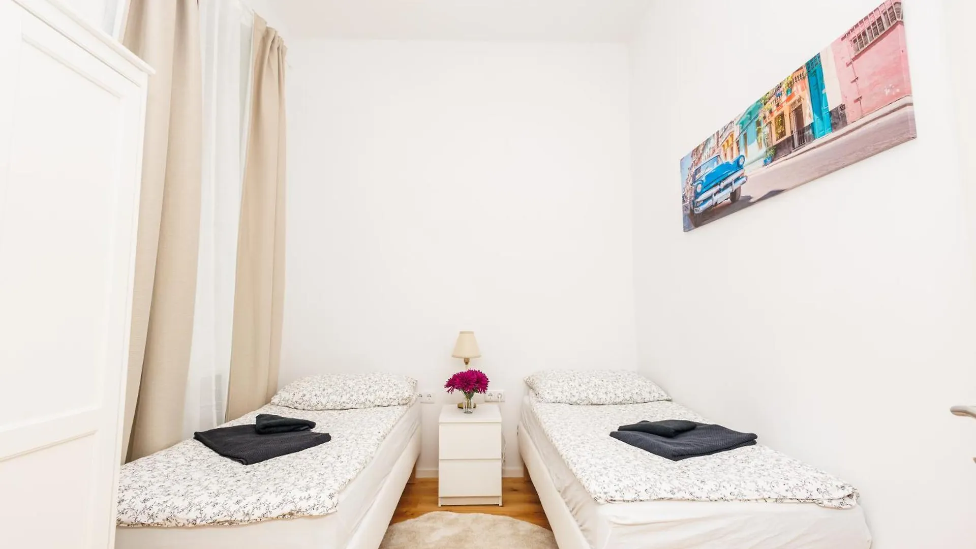 Top Apart Close To City Center فيينا