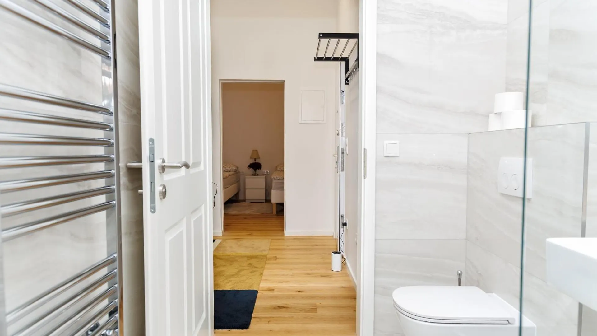 Top Apart Close To City Center فيينا شقة