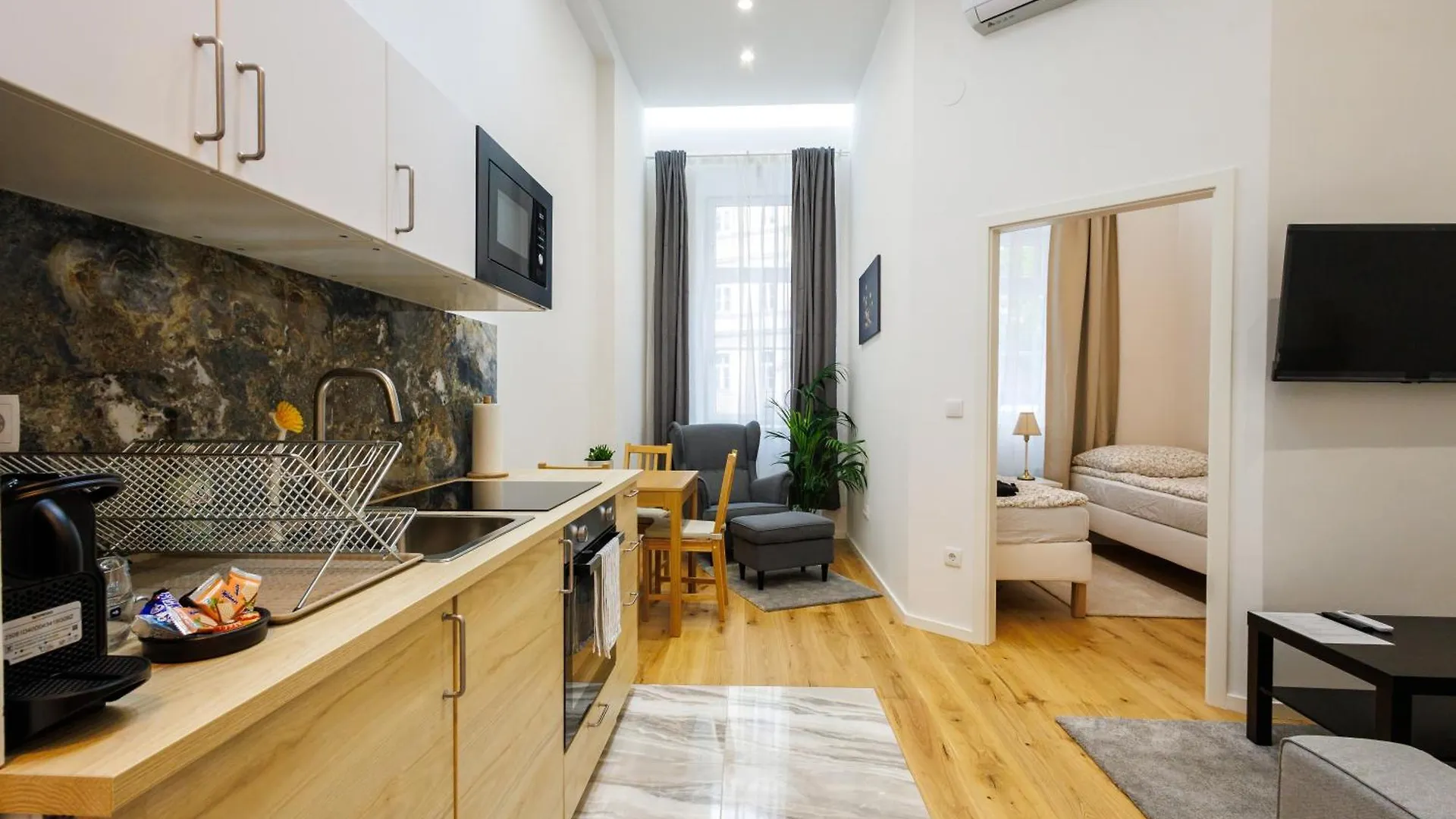 Top Apart Close To City Center فيينا شقة