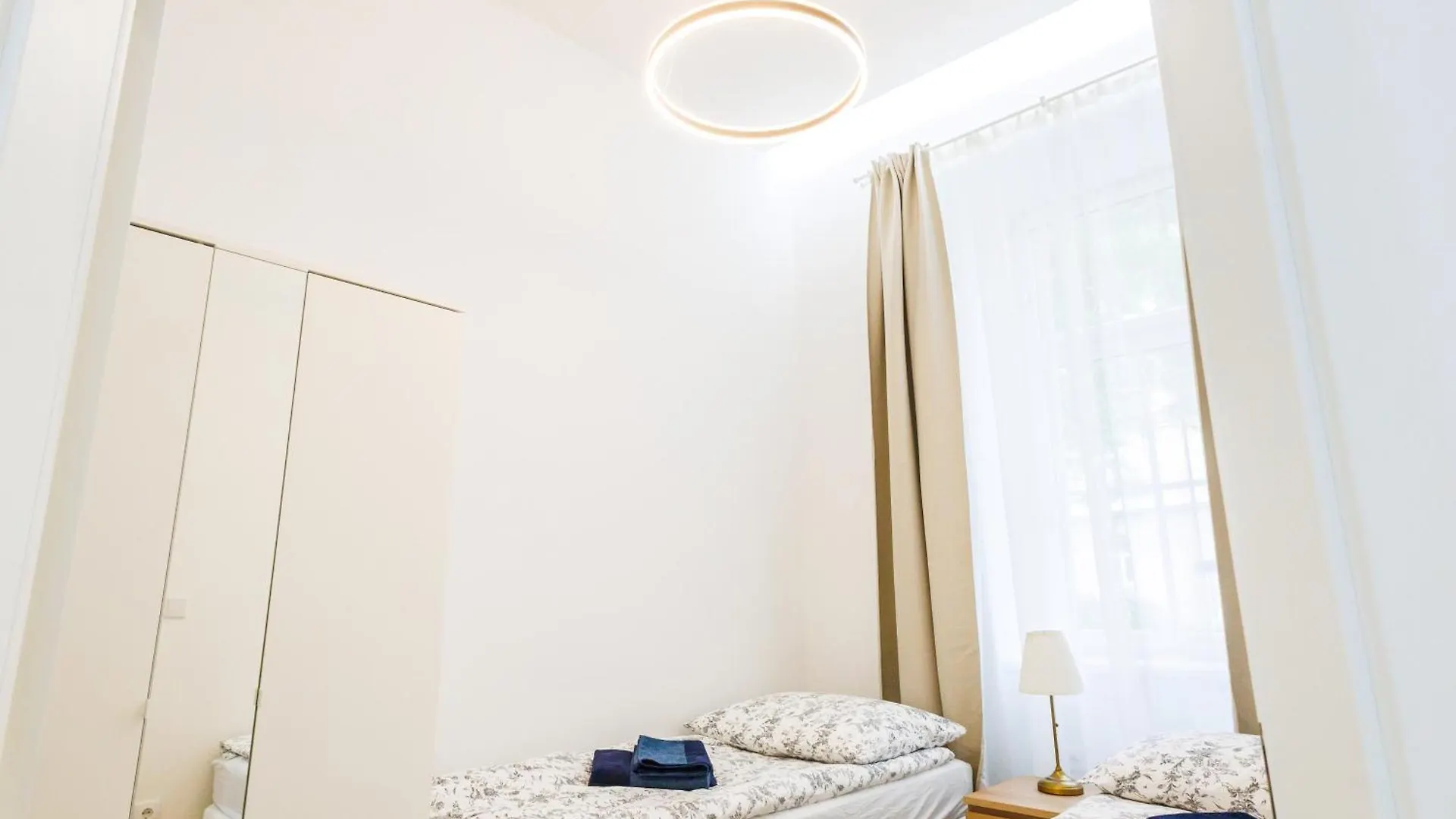 Top Apart Close To City Center فيينا شقة